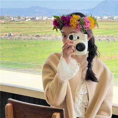 小资女孩向前冲